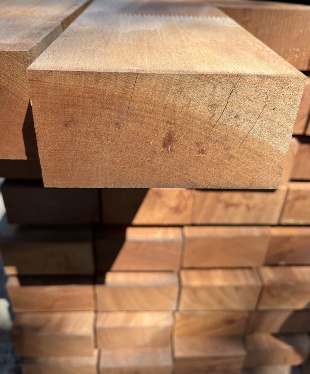 Gevingerlaste sapeli mahonie 60x 120mm B keus - Afbeelding 2
